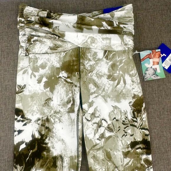 NEW! JoyLab Leggings Mid Rise Quick Dry Medium Floral Green White Comfort Soft - Picture 5 of 14